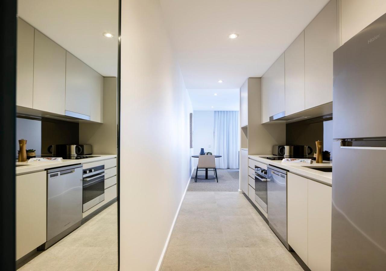 Quest Robina Aparthotel Gold Coast Exterior photo