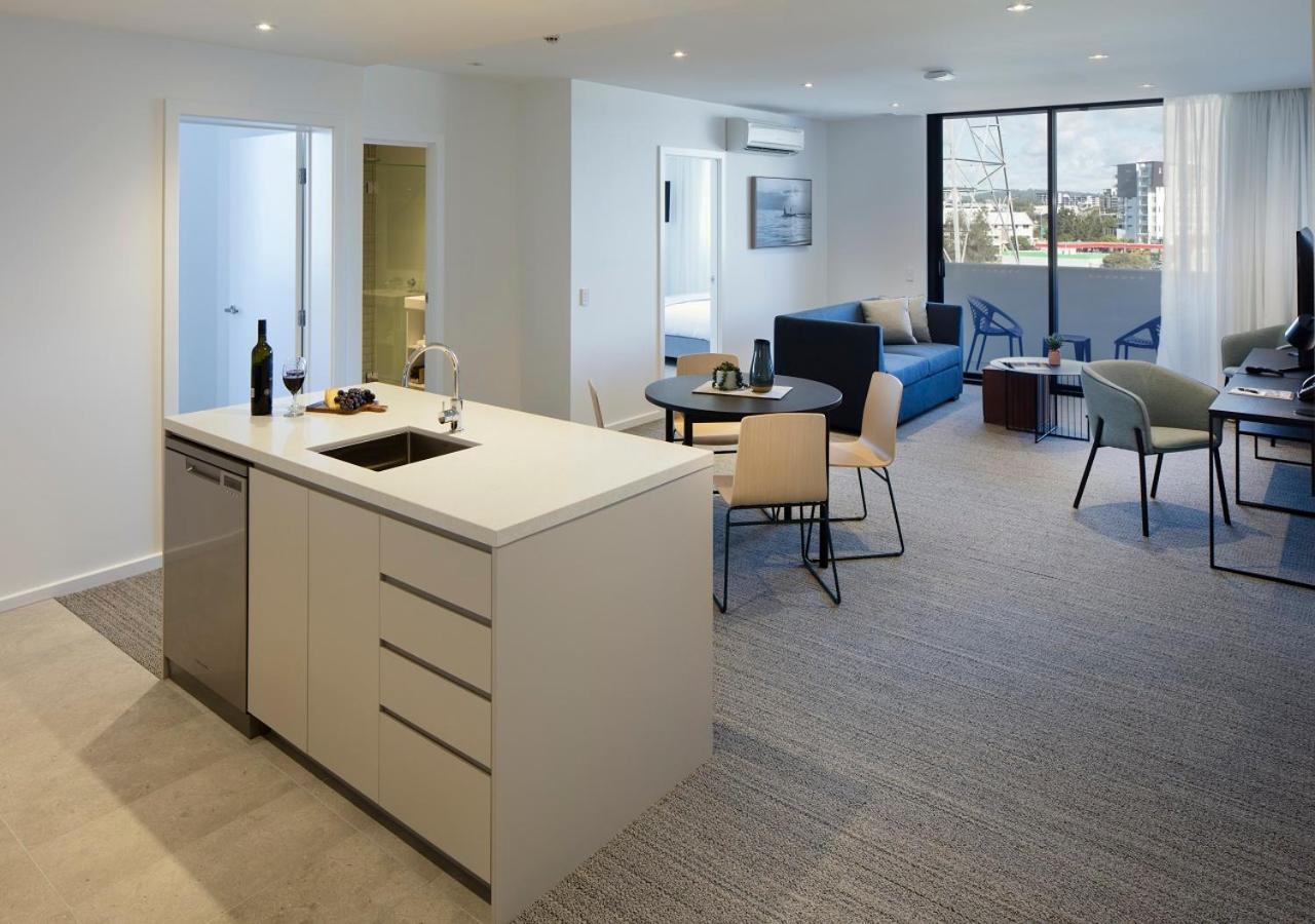 Quest Robina Aparthotel Gold Coast Exterior photo