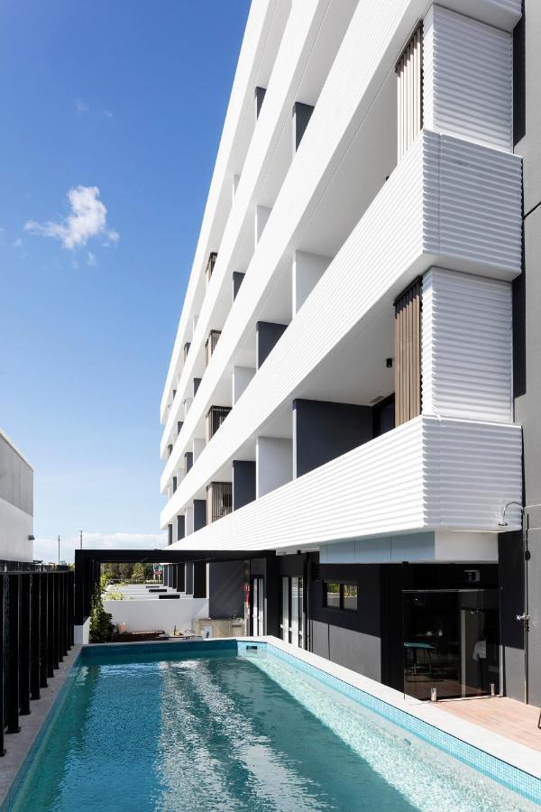 Quest Robina Aparthotel Gold Coast Exterior photo