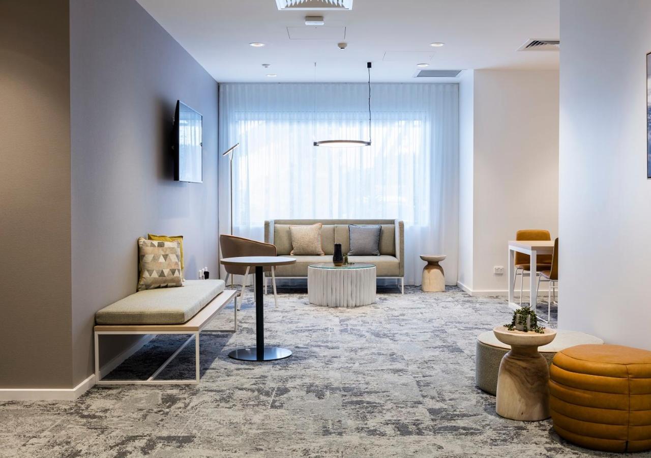 Quest Robina Aparthotel Gold Coast Exterior photo
