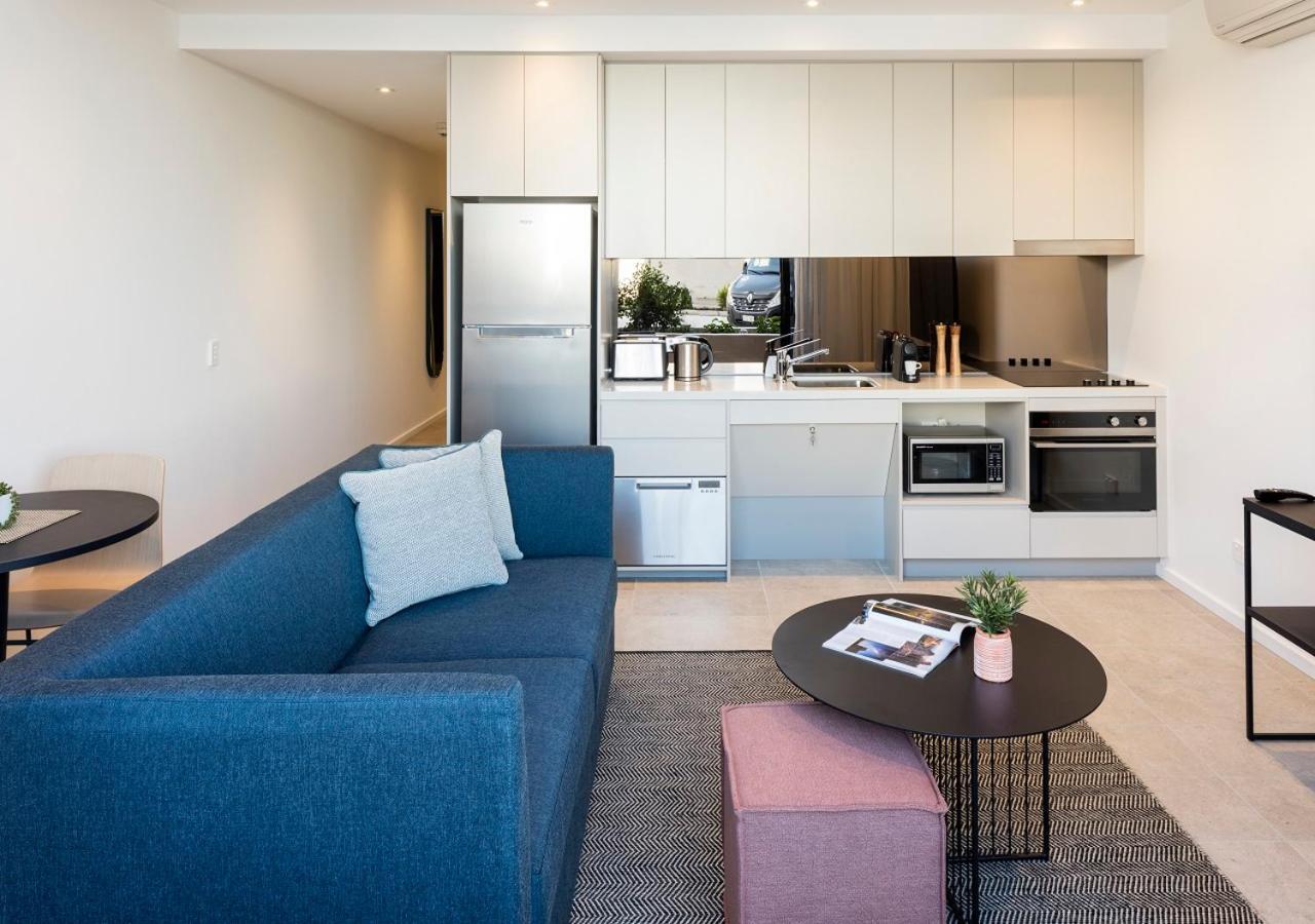 Quest Robina Aparthotel Gold Coast Exterior photo