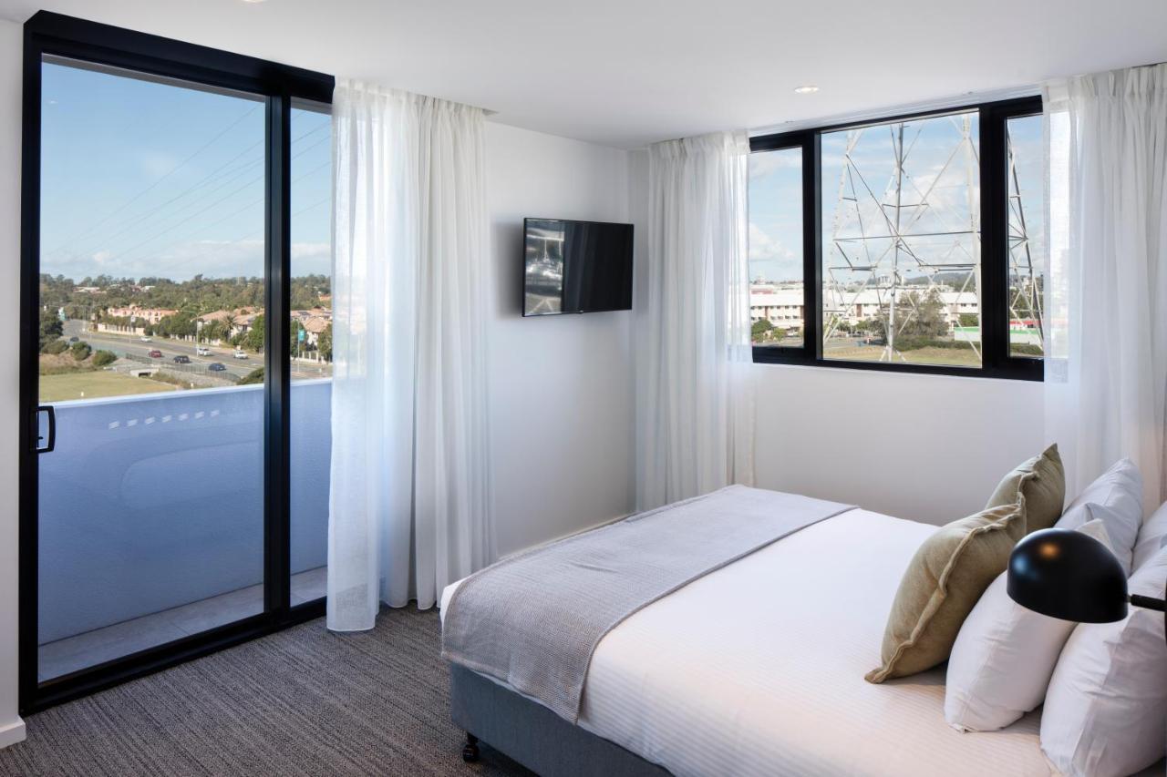 Quest Robina Aparthotel Gold Coast Exterior photo